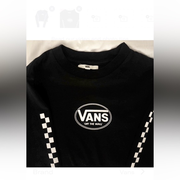 Small, Long Sleeve cropped Vans T-shirt With Checkered Sleeves

#Vans - Picture 2 of 2